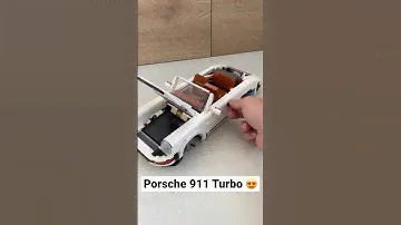 Очень реалистичная модель LEGO Porsche 911