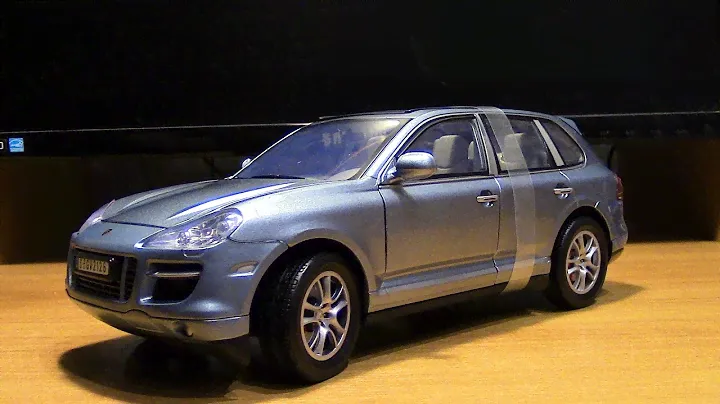 Porsche Cayenne Turbo масштаб 1 18 Motor Max