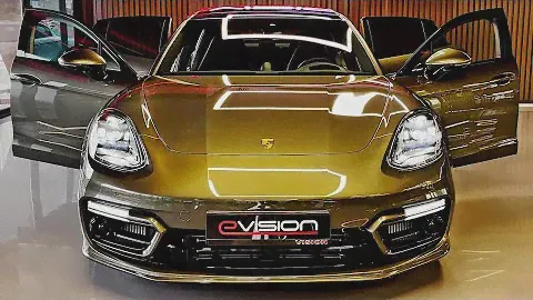 2024 Porsche Panamera GTS 4.0L ($135,200) - Interior, Exterior and Drive(Family-Sized Sedan)