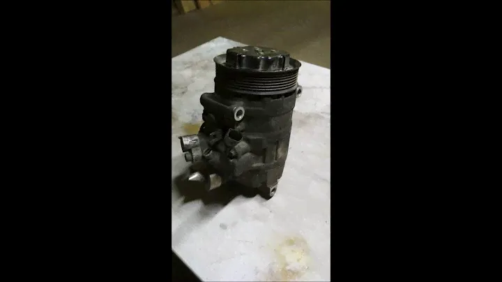 Компрессор кондиционера Porsche Cayenne 4.5 94812601101