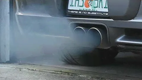 Porsche Cayman with Borla exhaust sound clip (cold start and revs)